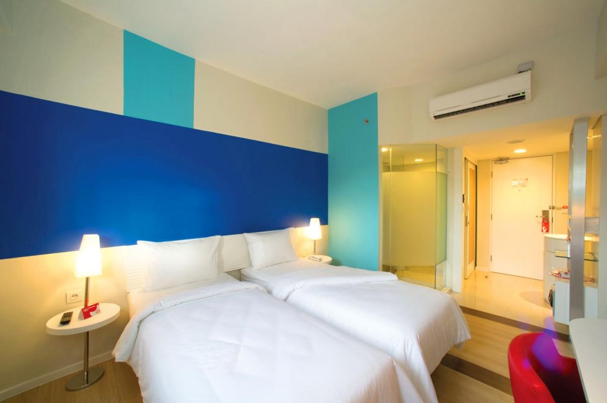 1O1 Urban Jakarta Kelapa Gading Exterior photo