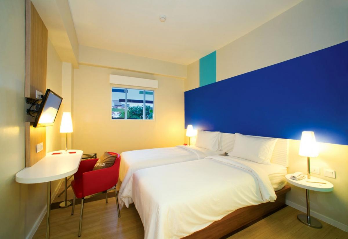 1O1 Urban Jakarta Kelapa Gading Exterior photo