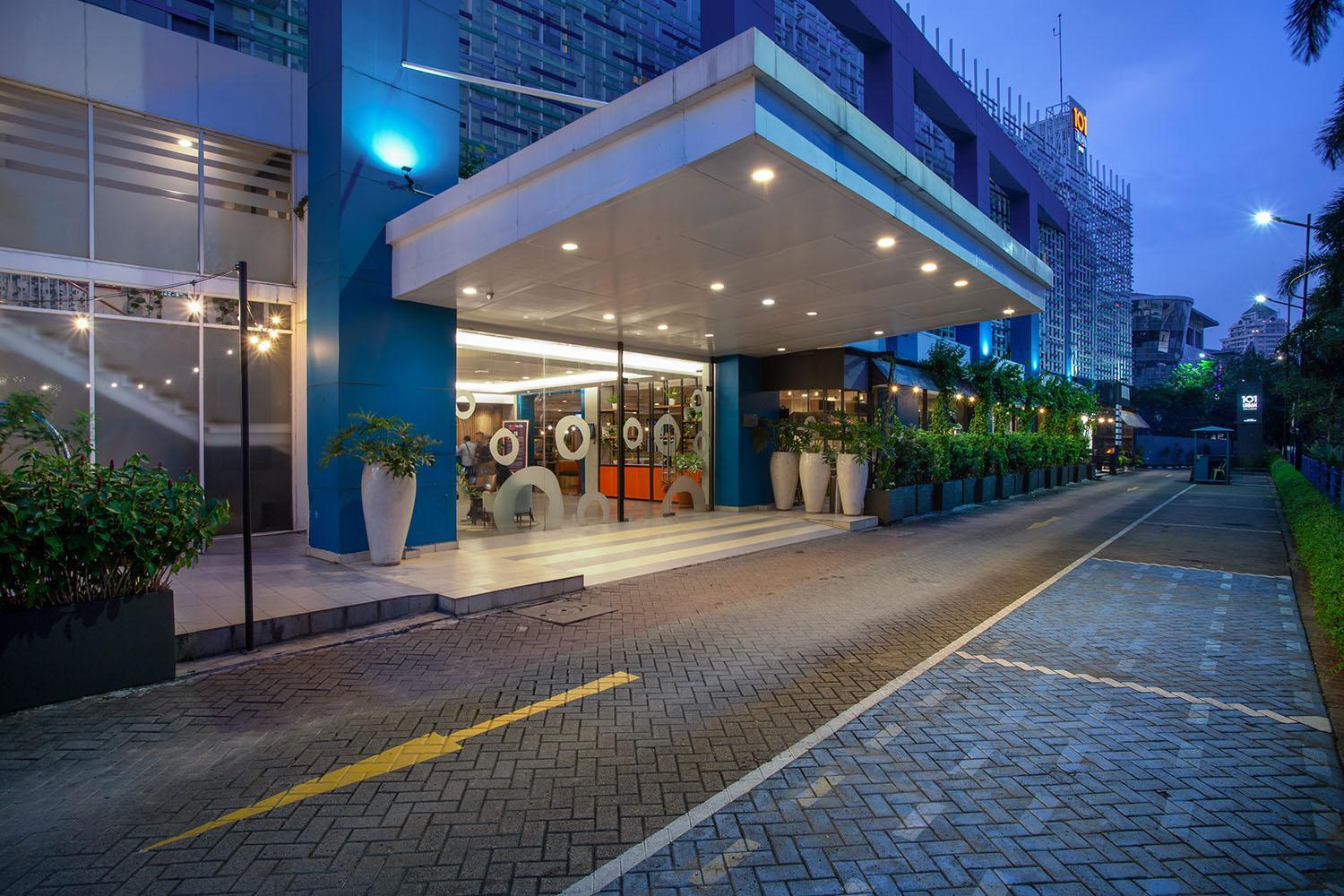 1O1 Urban Jakarta Kelapa Gading Exterior photo